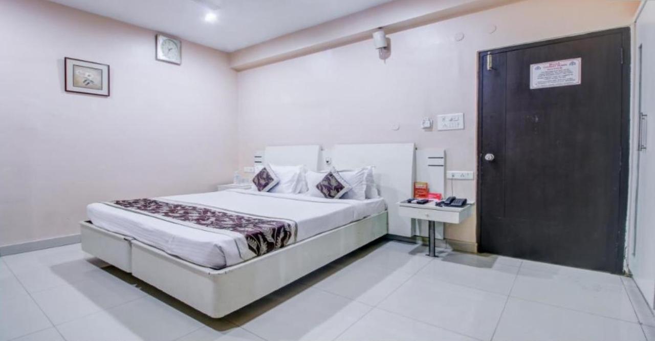 Fabexpress Tourist Plaza Hyderabad Exterior photo