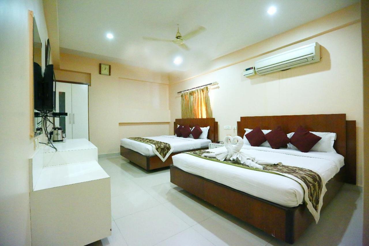 Fabexpress Tourist Plaza Hyderabad Exterior photo