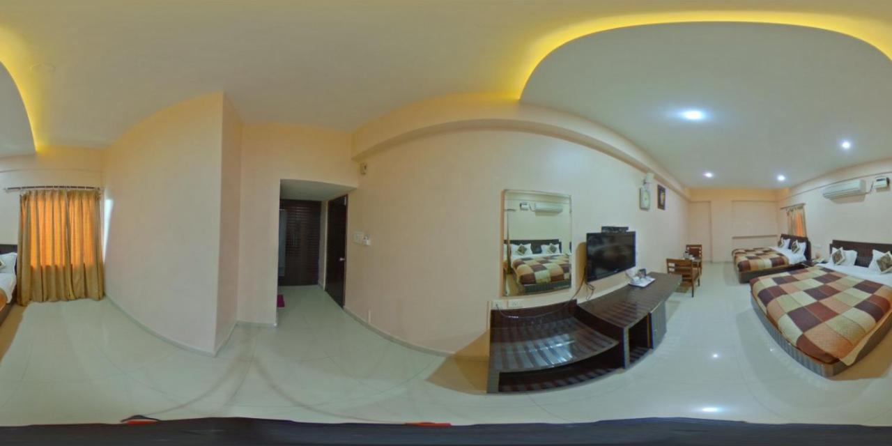 Fabexpress Tourist Plaza Hyderabad Exterior photo