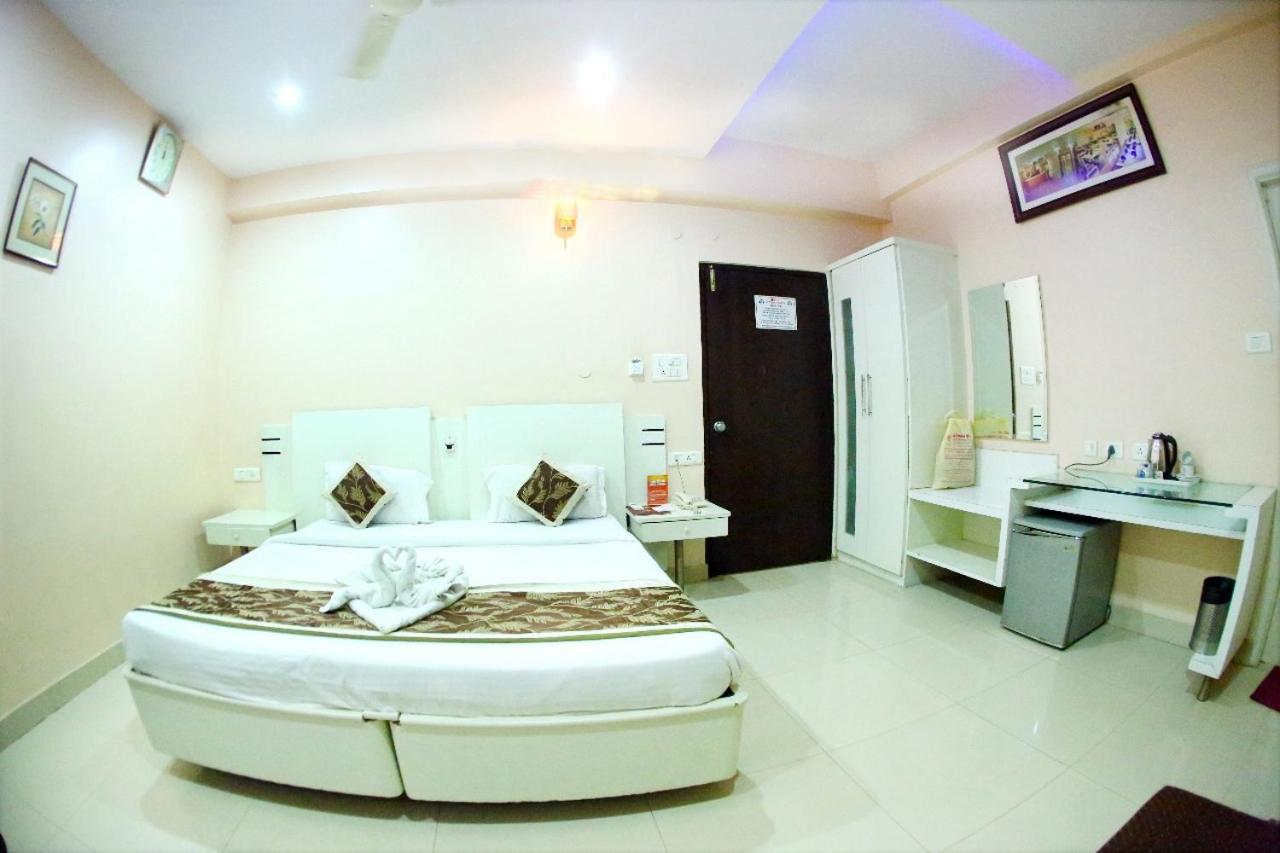 Fabexpress Tourist Plaza Hyderabad Exterior photo