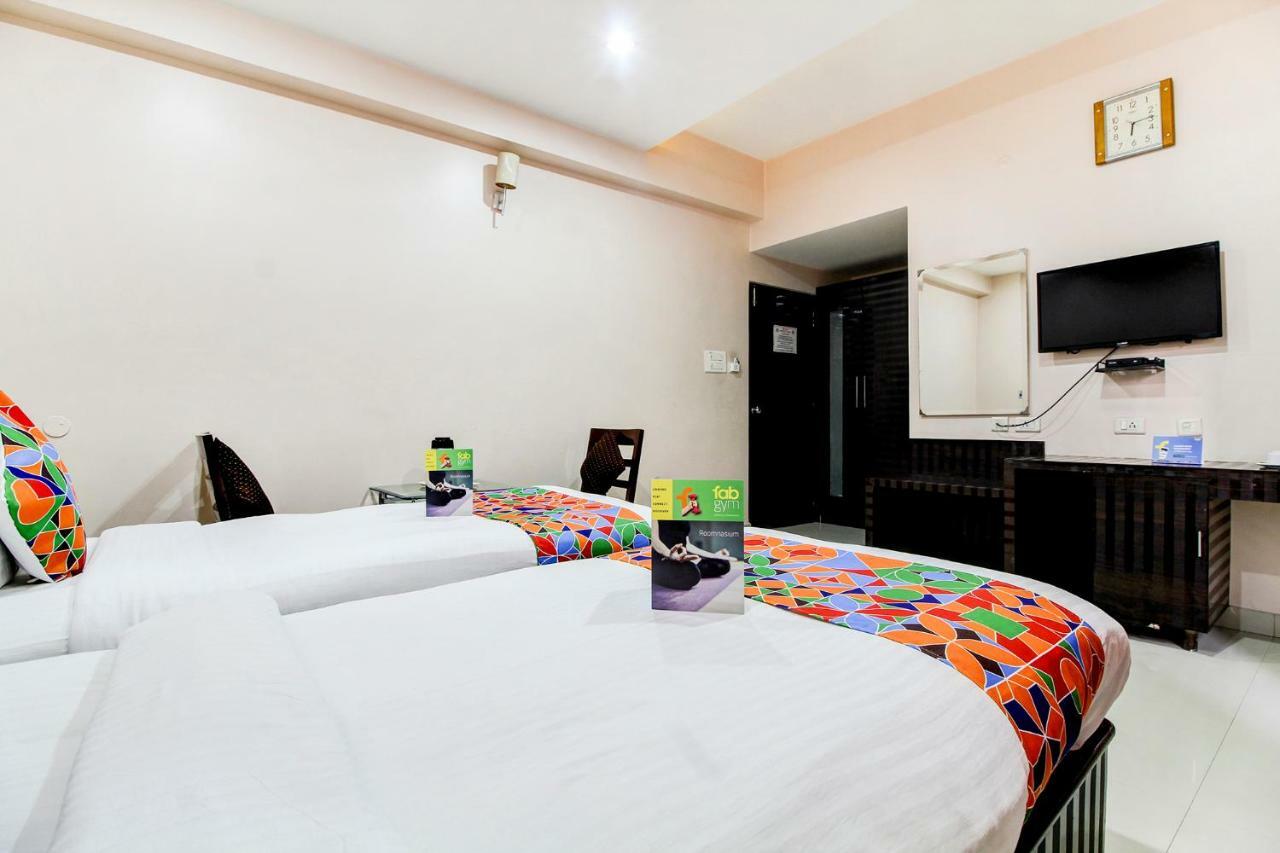 Fabexpress Tourist Plaza Hyderabad Exterior photo
