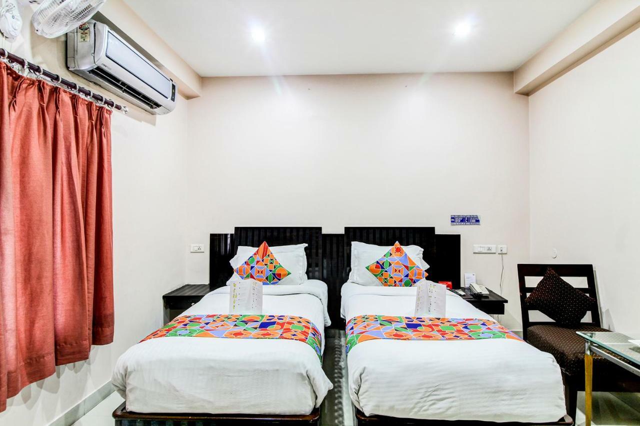 Fabexpress Tourist Plaza Hyderabad Exterior photo