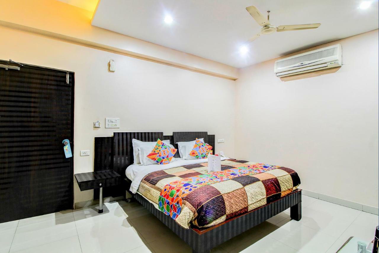 Fabexpress Tourist Plaza Hyderabad Exterior photo